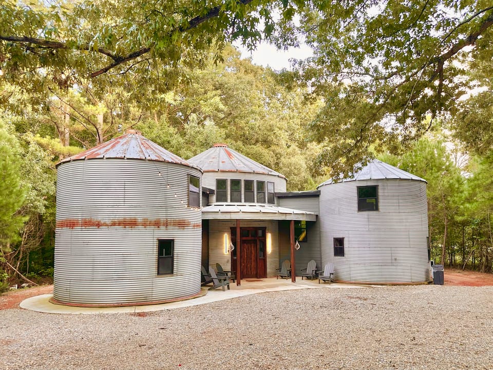 Exterior of the three connected 11 Point Bins